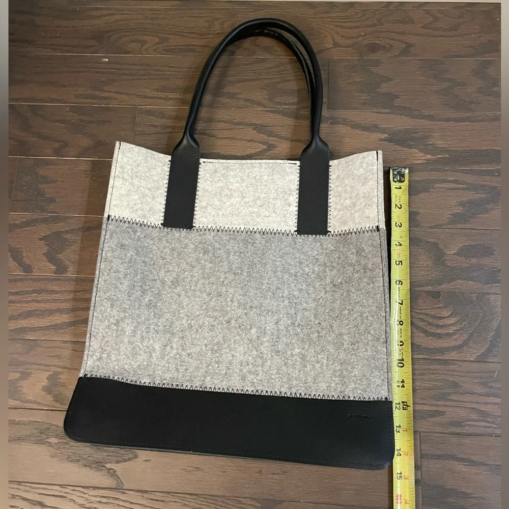 NEW! GRAF LANTZ JAUNT MERINO WOOL FELT TOTE GRANITE/BLACK
